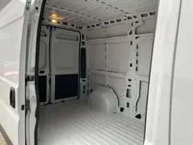 Opel Movano (2024) thumbnail 33