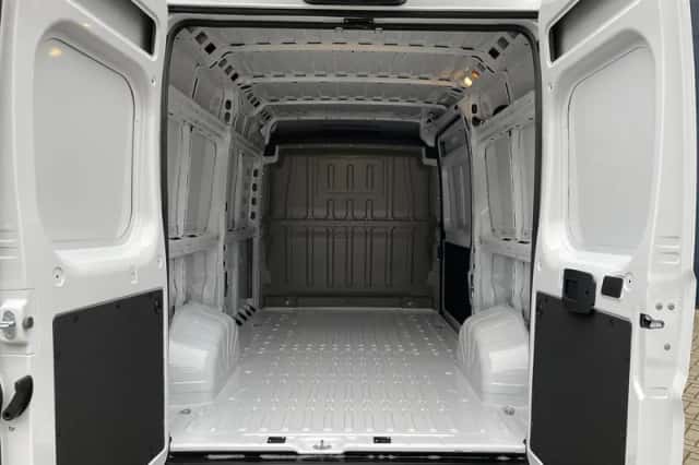 Opel Movano (2024) thumbnail 6