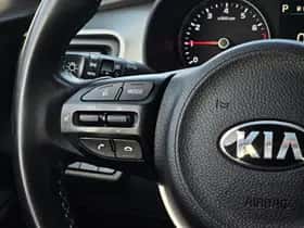 Kia Stonic (2020) thumbnail 12
