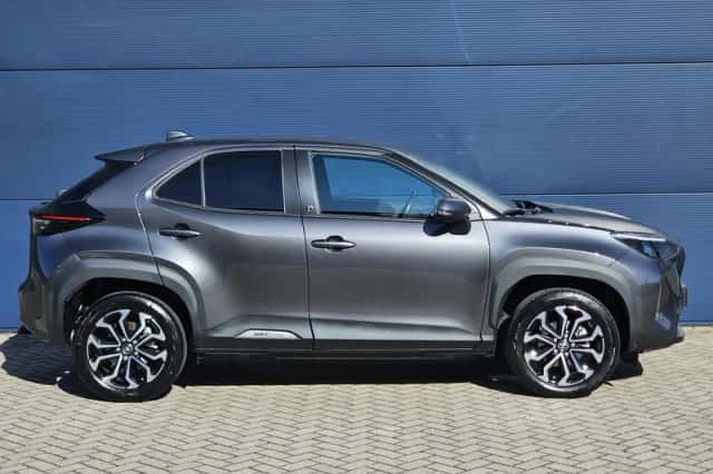 Toyota Yaris Cross (2022) thumbnail 4