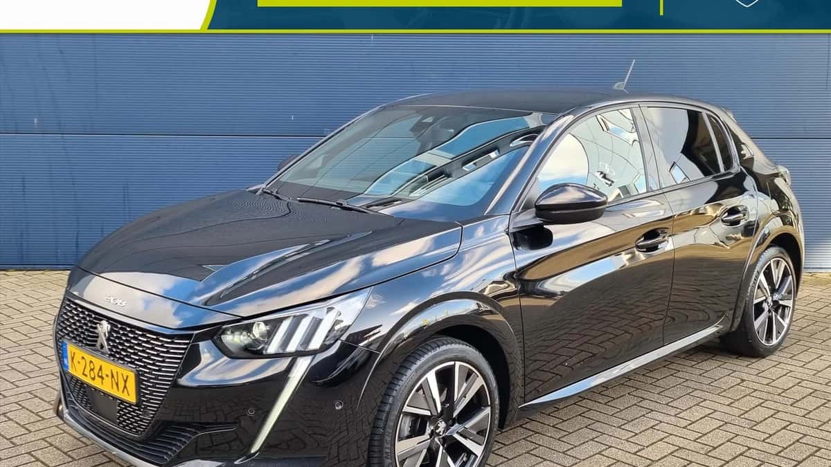 Peugeot 208 (2021) — foto 1