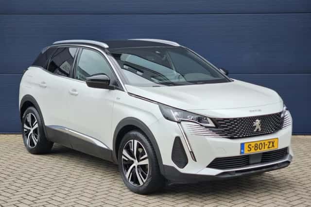 Peugeot 3008 (2023) thumbnail 3