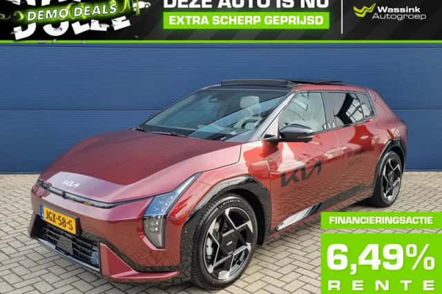 Kia EV4 (2025) thumbnail 1