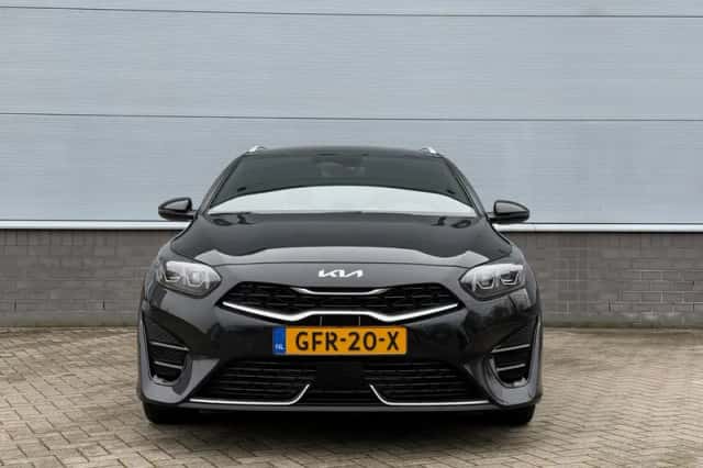 Kia Ceed Sportswagon (2024) thumbnail 3