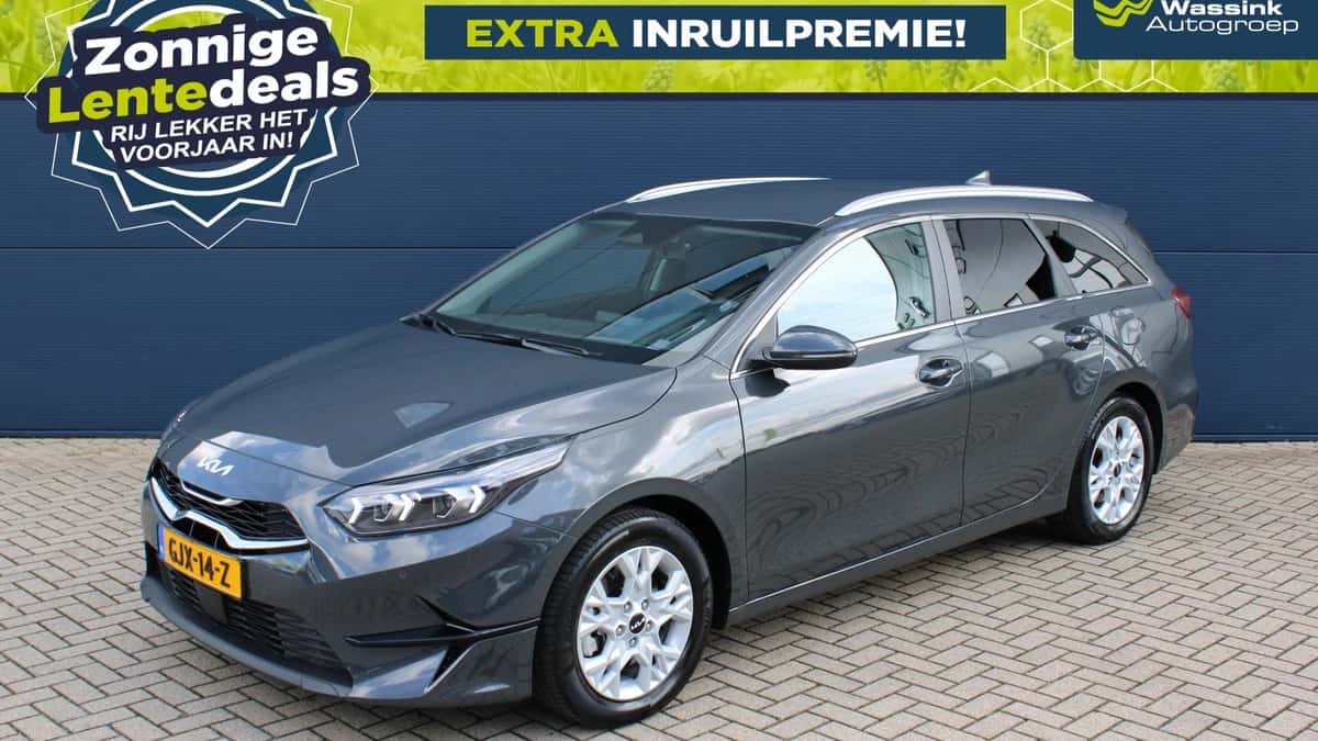 Kia Ceed Sportswagon (2024) — foto 1