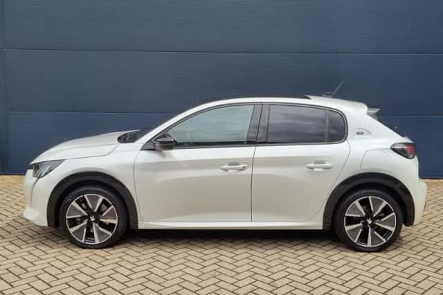 Peugeot e-208 (2021) thumbnail 3