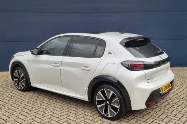 Peugeot e-208 (2021) thumbnail 4
