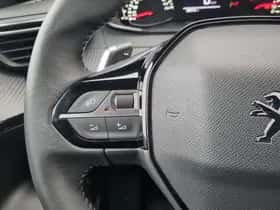 Peugeot 2008 (2023) thumbnail 13