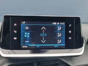 Peugeot 2008 (2023) thumbnail 20