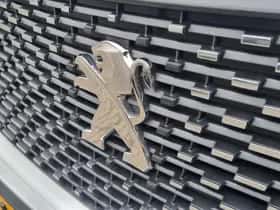 Peugeot 2008 (2023) thumbnail 29