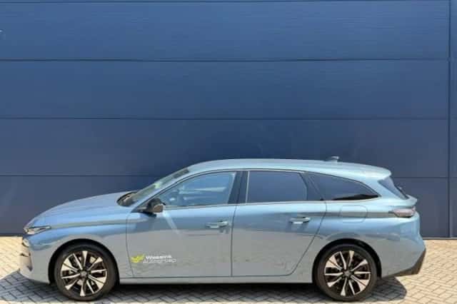 Peugeot 308 (2026) thumbnail 2