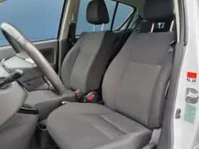 Suzuki Splash (2014) thumbnail 10