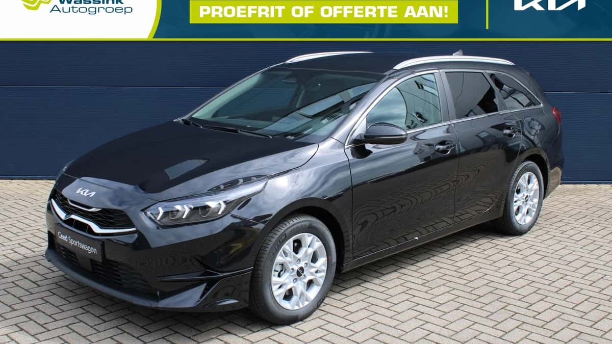 Kia Ceed Sportswagon (2025) — foto 1