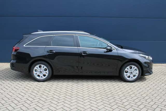 Kia Ceed Sportswagon (2025) thumbnail 4