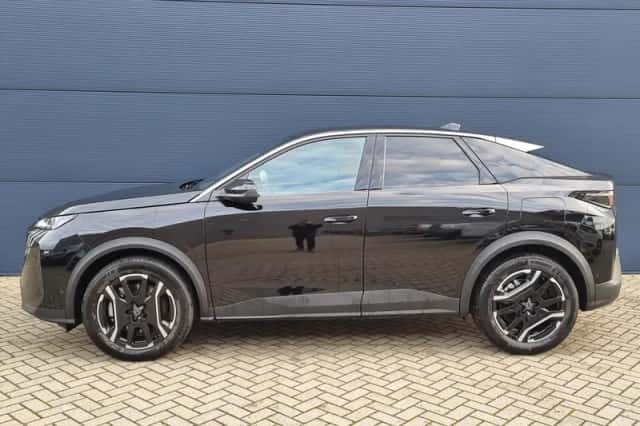 Peugeot 3008 (2025) thumbnail 2