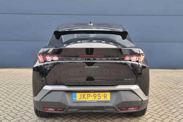 Peugeot 3008 (2025) thumbnail 4