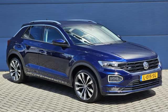 Volkswagen T-Roc (2020) thumbnail 3