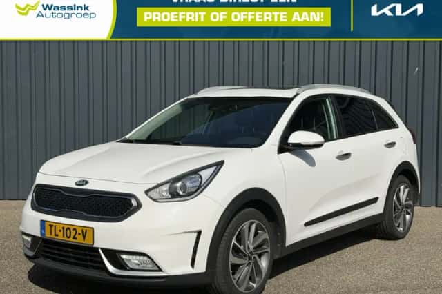 Kia Niro (2018) thumbnail 1