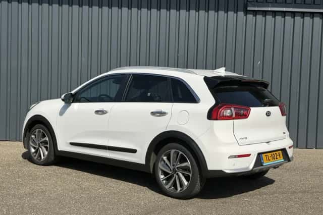 Kia Niro (2018) thumbnail 4