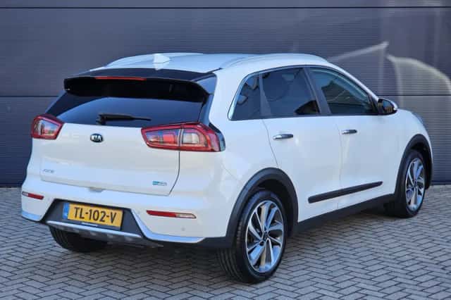 Kia Niro (2018) thumbnail 5