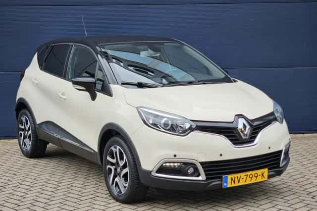 Renault Captur (2017) thumbnail 3