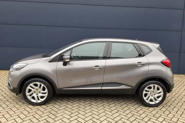 Renault Captur (2013) thumbnail 2