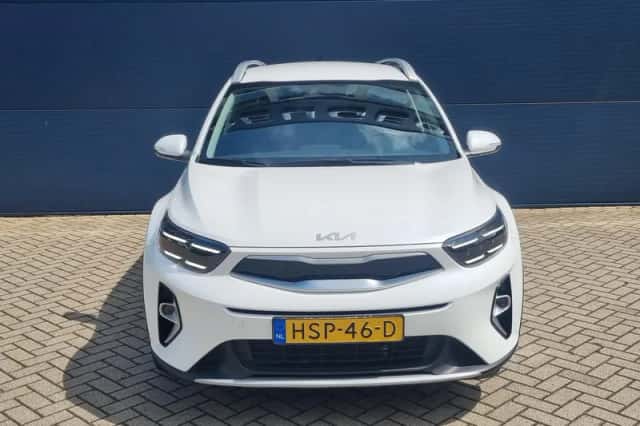 Kia Stonic (2025) thumbnail 2
