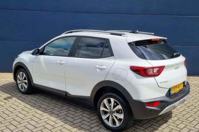 Kia Stonic (2025) thumbnail 6