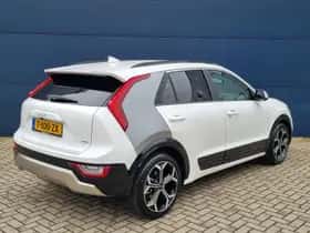 Kia Niro (2023) thumbnail 5