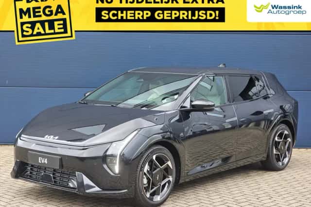 Kia EV4 (2026) thumbnail 1