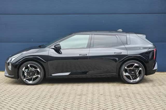 Kia EV4 (2026) thumbnail 4