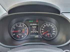 Kia Picanto (2023) thumbnail 12