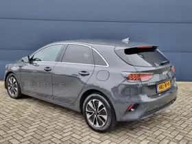 Kia Ceed (2025) thumbnail 3