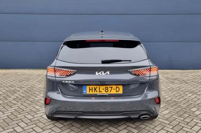 Kia Ceed (2025) thumbnail 5