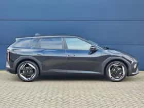 Kia EV4 (2026) thumbnail 3