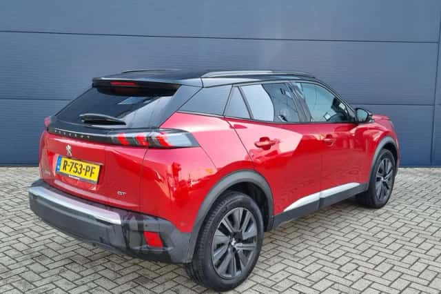 Peugeot e-2008 (2022) thumbnail 6