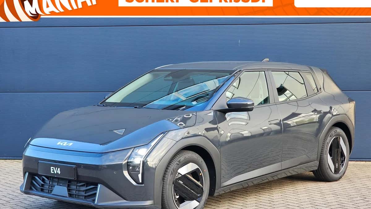 Kia EV4 (2026) — foto 1