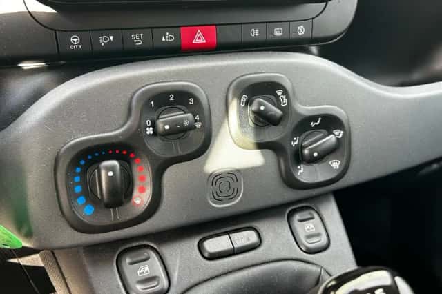 Fiat Panda (2022) thumbnail 22