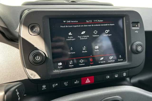 Fiat Panda (2022) thumbnail 24