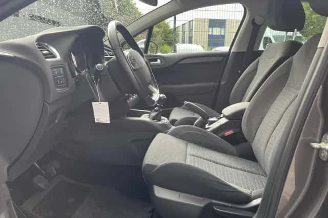 Citroën C4 (2017) thumbnail 11