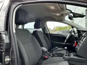 Citroën C4 (2017) thumbnail 15