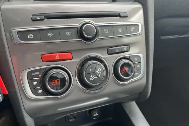 Citroën C4 (2017) thumbnail 24