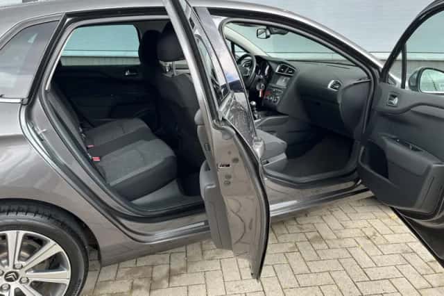 Citroën C4 (2017) thumbnail 8