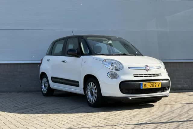 Fiat 500L (2017) thumbnail 3