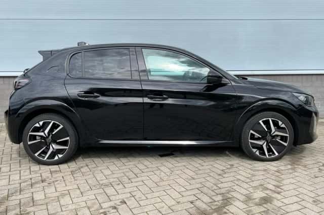 Peugeot 208 (2024) thumbnail 3