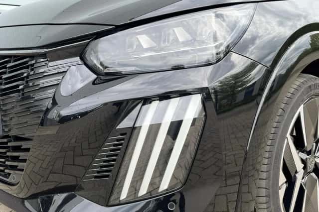 Peugeot 208 (2024) thumbnail 5
