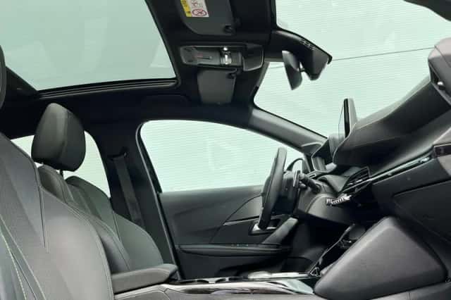 Peugeot 208 (2024) thumbnail 8