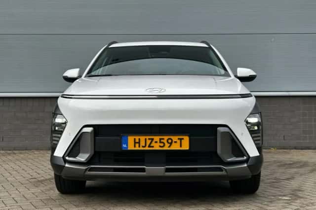 Hyundai Kona (2025) thumbnail 2