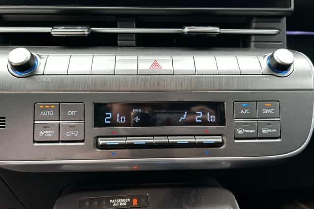 Hyundai Kona (2025) thumbnail 24