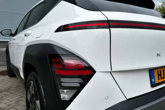 Hyundai Kona (2025) thumbnail 9